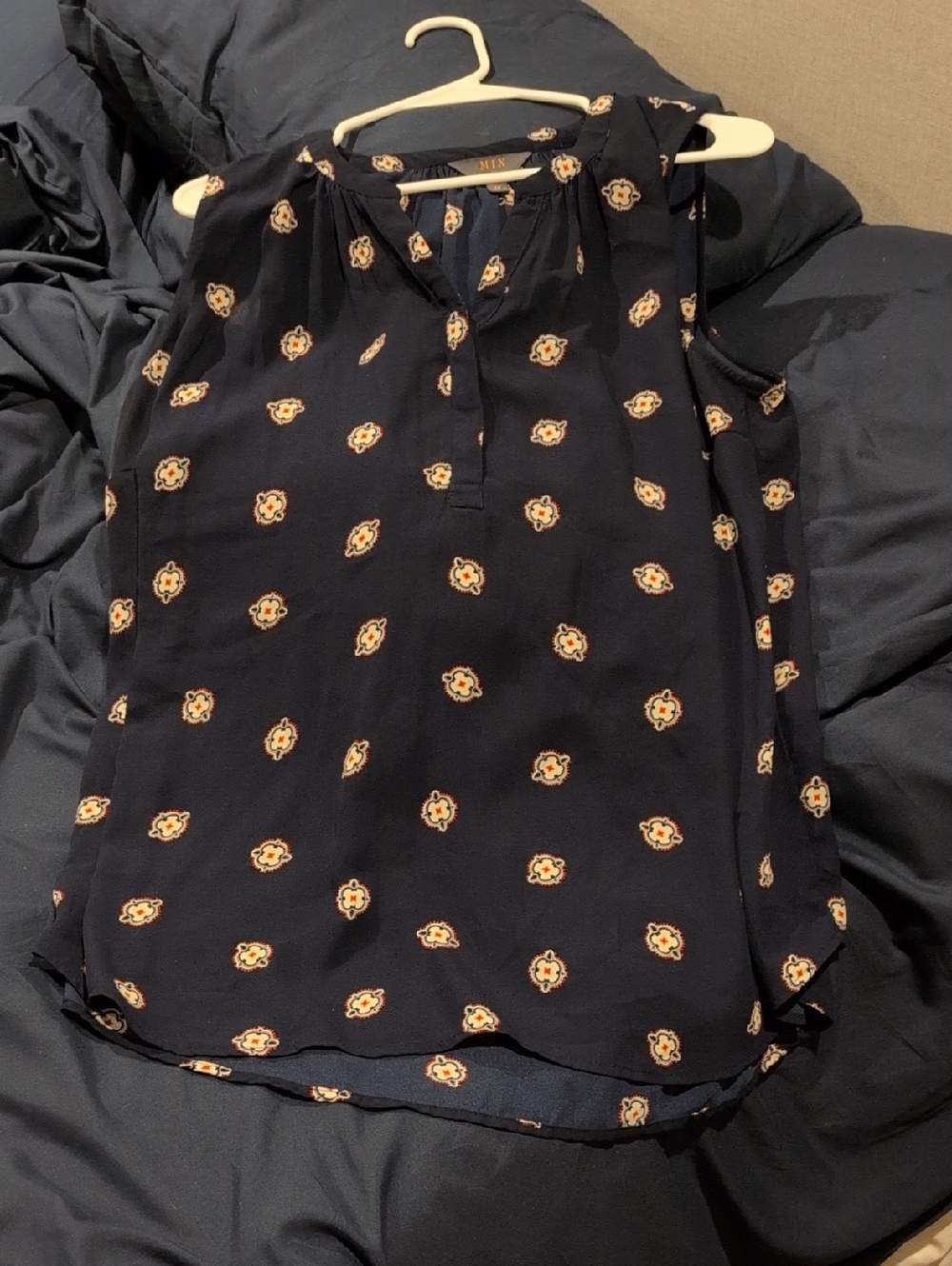 41 Hawthorn Navy Sleeveless Floral-Print Camisole